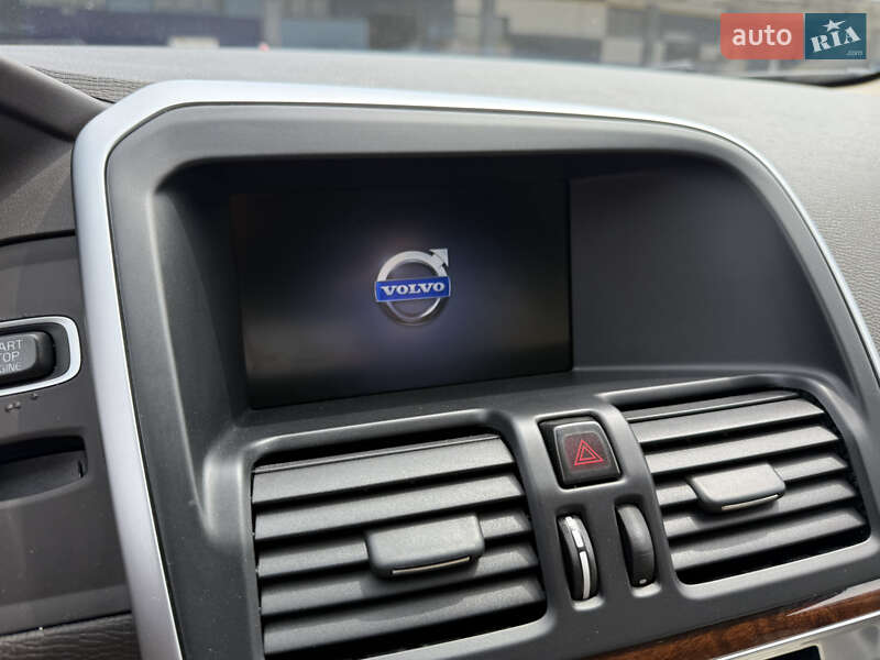 Внедорожник / Кроссовер Volvo XC60 2012 в Ровно