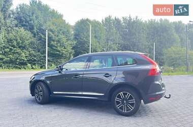 Внедорожник / Кроссовер Volvo XC60 2017 в 