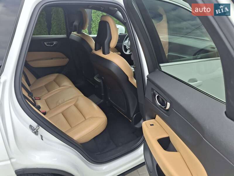 Позашляховик / Кросовер Volvo XC60 2017 в Кам'янець-Подільському фото 32 Позашляховик / Кросовер Volvo XC60 2017 в Кам'янець-Подільському