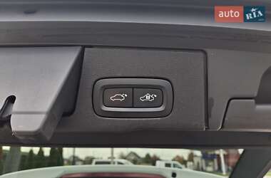 Позашляховик / Кросовер Volvo XC60 2017 в  фото 38 Позашляховик / Кросовер Volvo XC60 2017 в
