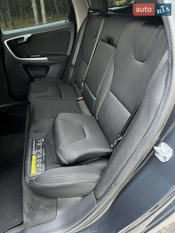 Позашляховик / Кросовер Volvo XC60 2014 в Луцьку