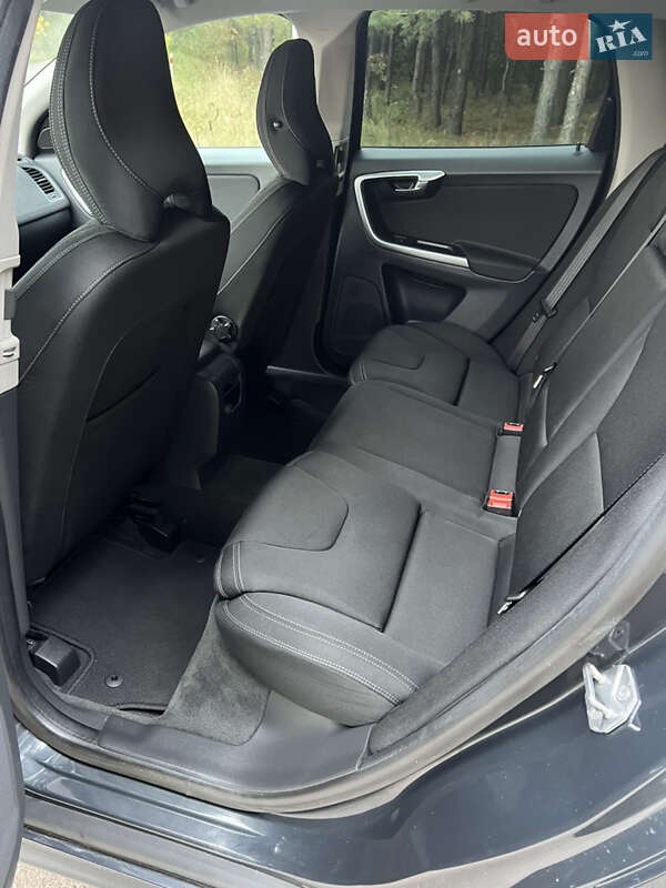 Позашляховик / Кросовер Volvo XC60 2014 в Луцьку