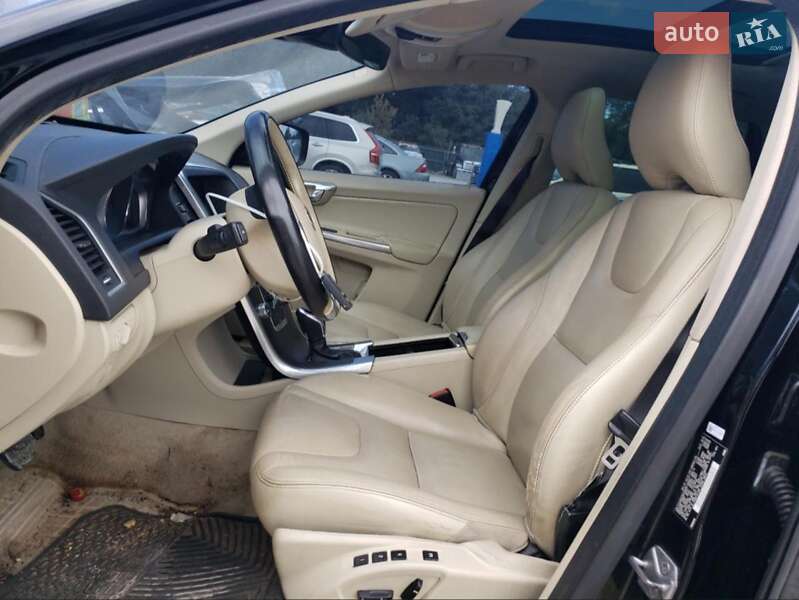 Позашляховик / Кросовер Volvo XC60 2015 в Львові фото 7 Позашляховик / Кросовер Volvo XC60 2015 в Львові