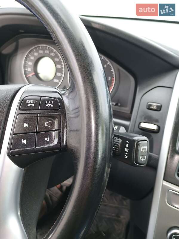 Позашляховик / Кросовер Volvo XC60 2010 в Рівному
