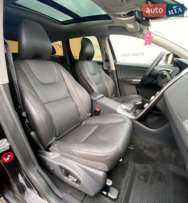Внедорожник / Кроссовер Volvo XC60 2016 в Ровно фото 22 Внедорожник / Кроссовер Volvo XC60 2016 в Ровно
