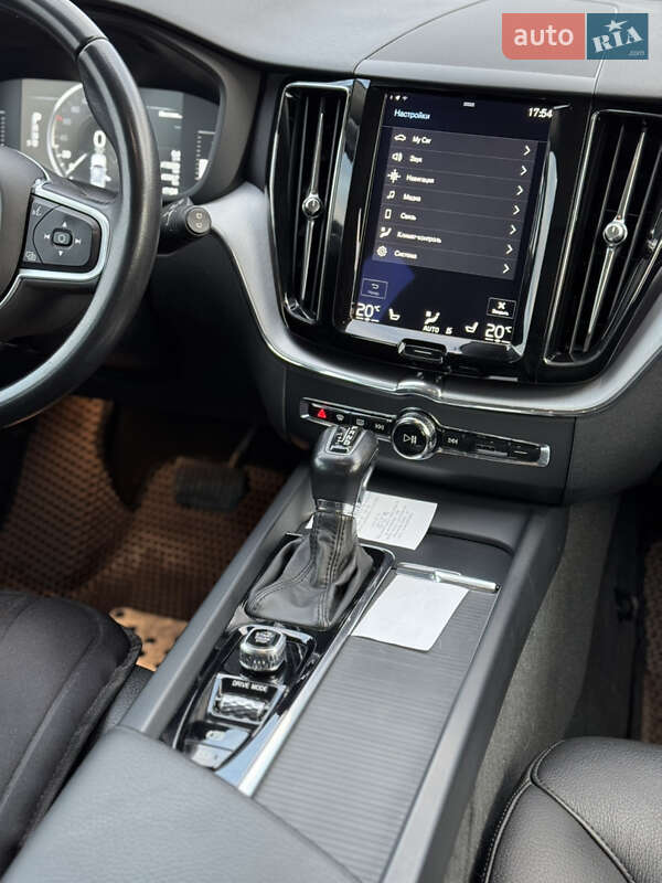 Внедорожник / Кроссовер Volvo XC60 2017 в Ивано-Франковске