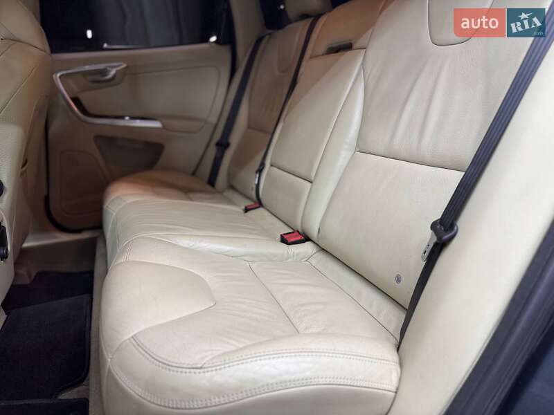 Позашляховик / Кросовер Volvo XC60 2013 в Чернівцях фото 11 Позашляховик / Кросовер Volvo XC60 2013 в Чернівцях