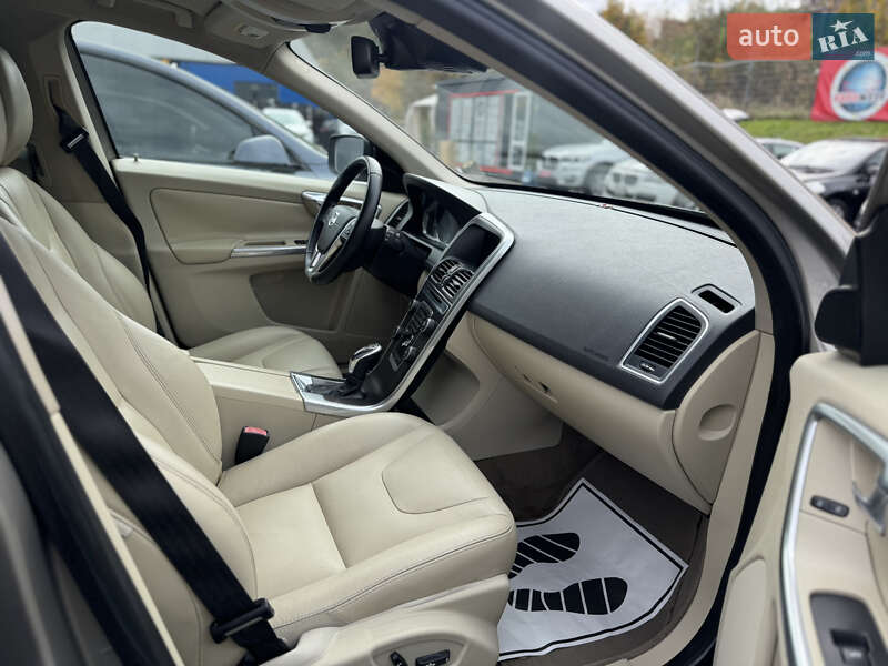 Внедорожник / Кроссовер Volvo XC60 2014 в Львове