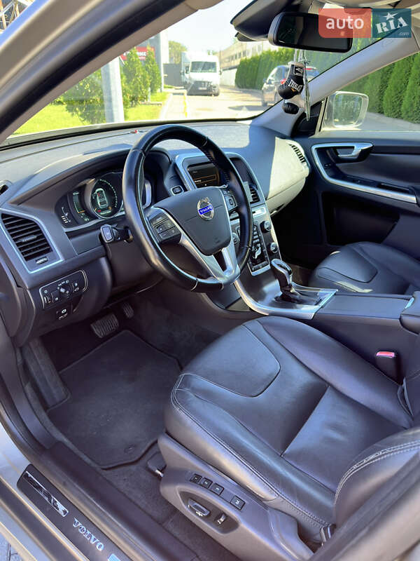 Внедорожник / Кроссовер Volvo XC60 2014 в Львове