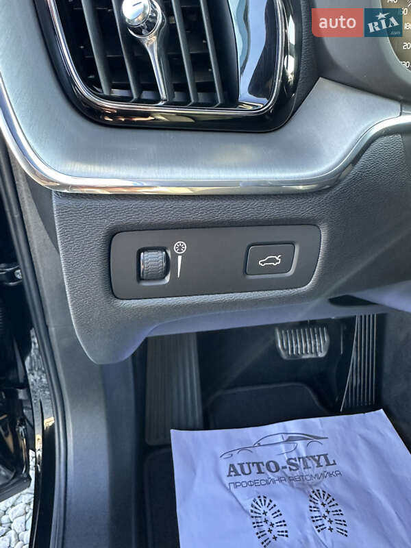 Внедорожник / Кроссовер Volvo XC60 2019 в Ивано-Франковске фото 21 Внедорожник / Кроссовер Volvo XC60 2019 в Ивано-Франковске