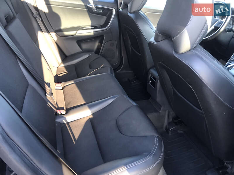 Позашляховик / Кросовер Volvo XC60 2015 в Шептицькому фото 19 Позашляховик / Кросовер Volvo XC60 2015 в Шептицькому