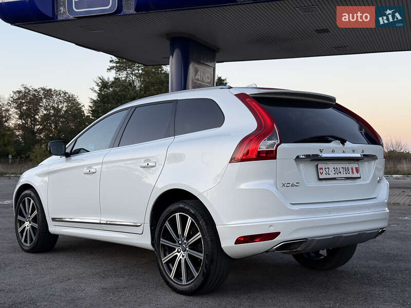 Внедорожник / Кроссовер Volvo XC60 2017 в Радивилове