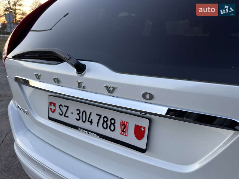 Внедорожник / Кроссовер Volvo XC60 2017 в Радивилове