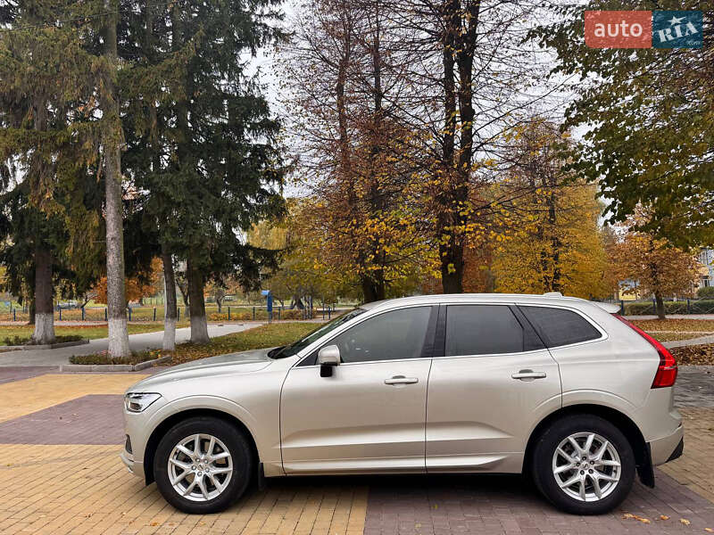 Внедорожник / Кроссовер Volvo XC60 2019 в Киеве