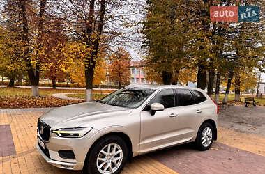 Внедорожник / Кроссовер Volvo XC60 2019 в Киеве