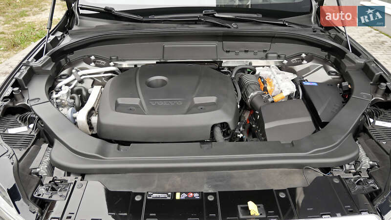 Внедорожник / Кроссовер Volvo XC60 2021 в Львове фото 76 Внедорожник / Кроссовер Volvo XC60 2021 в Львове