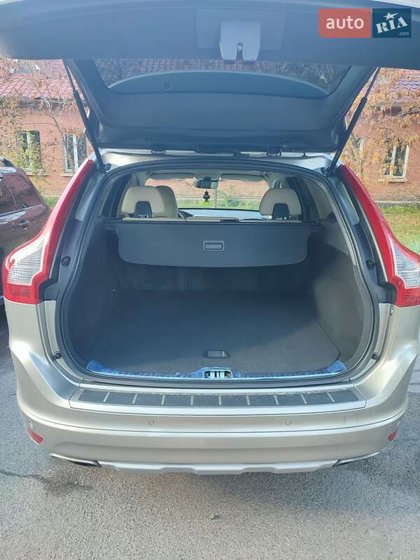Внедорожник / Кроссовер Volvo XC60 2015 в Кропивницком фото 2 Внедорожник / Кроссовер Volvo XC60 2015 в Кропивницком