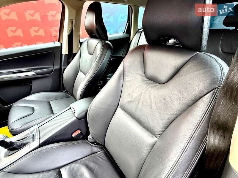 Позашляховик / Кросовер Volvo XC60 2012 в Києві фото 36 Позашляховик / Кросовер Volvo XC60 2012 в Києві