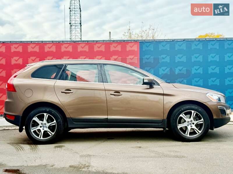 Позашляховик / Кросовер Volvo XC60 2012 в Києві фото 21 Позашляховик / Кросовер Volvo XC60 2012 в Києві