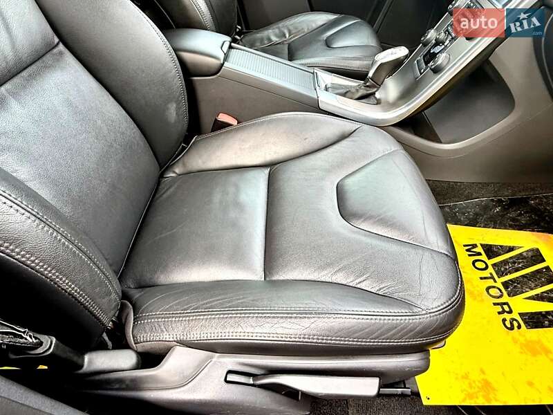 Позашляховик / Кросовер Volvo XC60 2012 в Києві фото 60 Позашляховик / Кросовер Volvo XC60 2012 в Києві