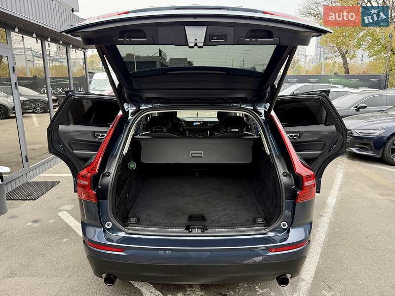 Позашляховик / Кросовер Volvo XC60 2017 в Києві фото 47 Позашляховик / Кросовер Volvo XC60 2017 в Києві