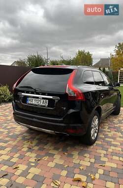 Позашляховик / Кросовер Volvo XC60 2015 в  фото 8 Позашляховик / Кросовер Volvo XC60 2015 в