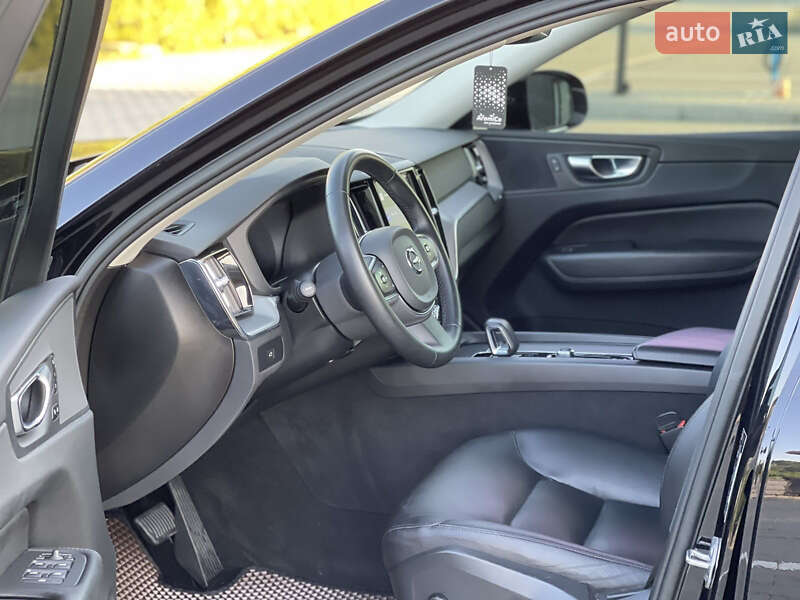 Позашляховик / Кросовер Volvo XC60 2023 в Чернівцях фото 5 Позашляховик / Кросовер Volvo XC60 2023 в Чернівцях