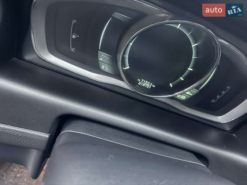 Внедорожник / Кроссовер Volvo XC60 2014 в Полонном