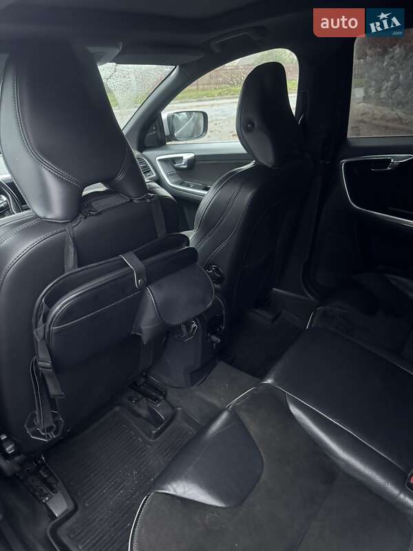 Внедорожник / Кроссовер Volvo XC60 2014 в Полонном