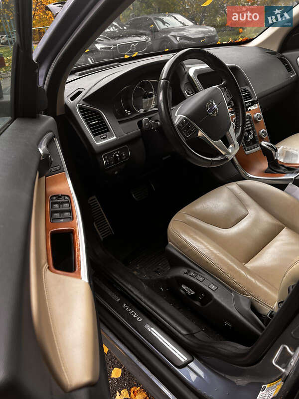 Внедорожник / Кроссовер Volvo XC60 2016 в Киеве фото 4 Внедорожник / Кроссовер Volvo XC60 2016 в Киеве