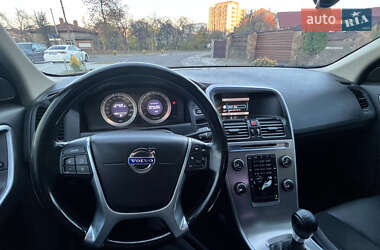Позашляховик / Кросовер Volvo XC60 2011 в  фото 13 Позашляховик / Кросовер Volvo XC60 2011 в