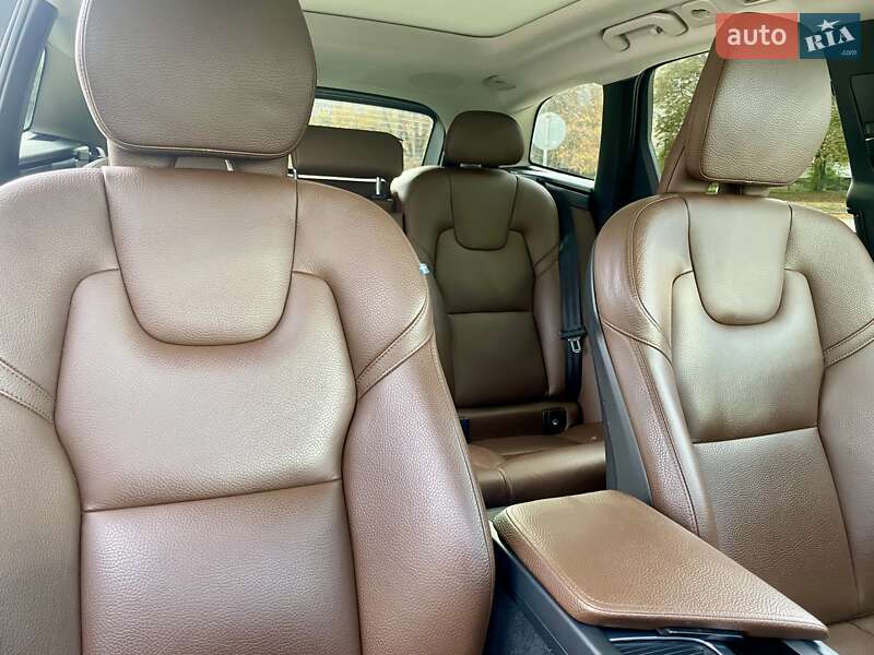 Внедорожник / Кроссовер Volvo XC60 2019 в Луцке фото 17 Внедорожник / Кроссовер Volvo XC60 2019 в Луцке