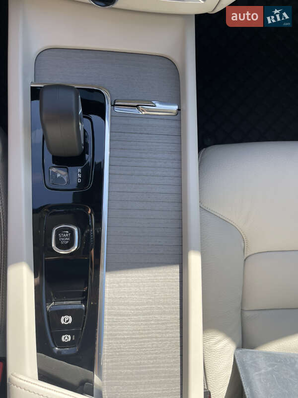 Позашляховик / Кросовер Volvo XC60 2024 в Києві фото 29 Позашляховик / Кросовер Volvo XC60 2024 в Києві