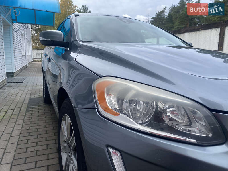 Внедорожник / Кроссовер Volvo XC60 2016 в Обухове фото 11 Внедорожник / Кроссовер Volvo XC60 2016 в Обухове