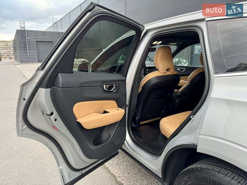 Позашляховик / Кросовер Volvo XC60 2022 в Києві фото 26 Позашляховик / Кросовер Volvo XC60 2022 в Києві
