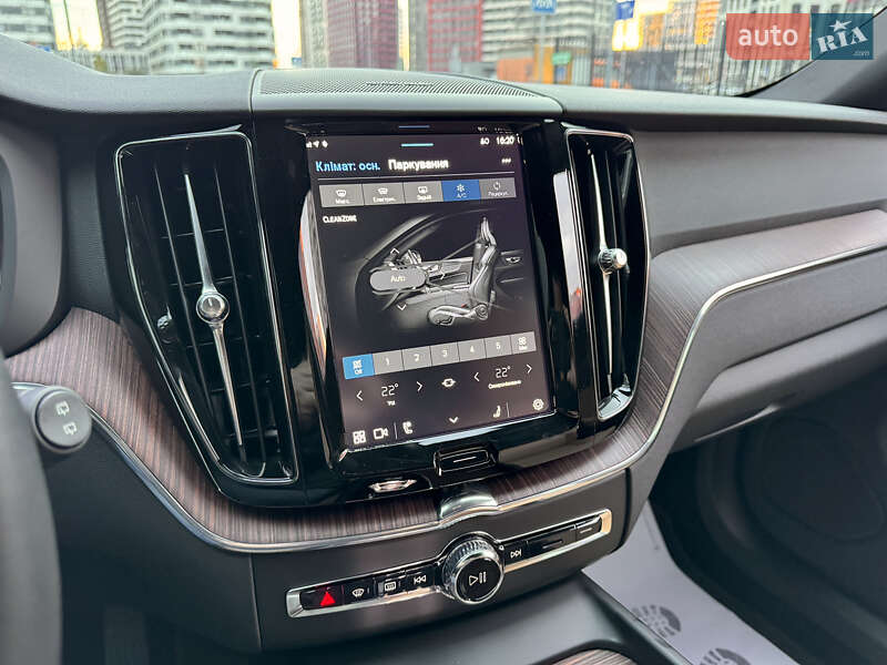 Позашляховик / Кросовер Volvo XC60 2022 в Києві фото 44 Позашляховик / Кросовер Volvo XC60 2022 в Києві