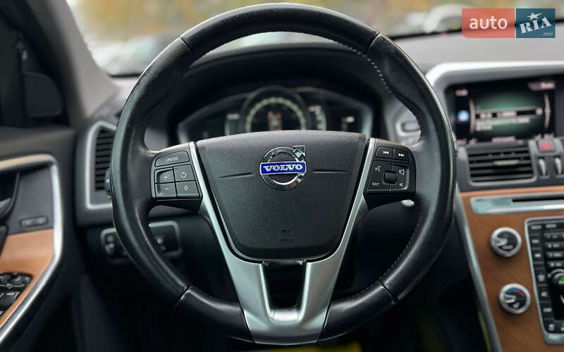 Позашляховик / Кросовер Volvo XC60 2017 в Львові фото 8 Позашляховик / Кросовер Volvo XC60 2017 в Львові