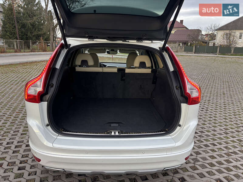 Позашляховик / Кросовер Volvo XC60 2016 в Косові фото 43 Позашляховик / Кросовер Volvo XC60 2016 в Косові
