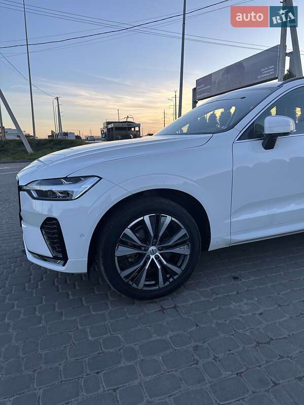 Позашляховик / Кросовер Volvo XC60 2022 в Львові