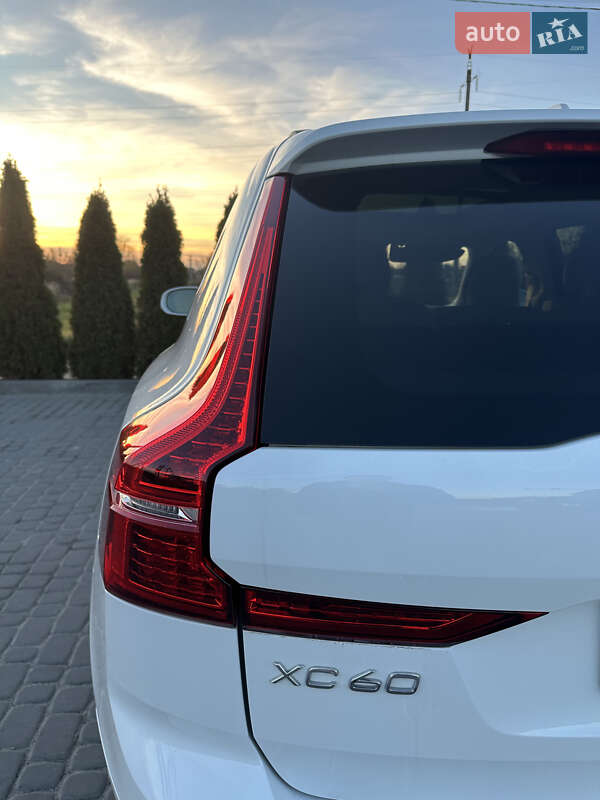 Позашляховик / Кросовер Volvo XC60 2022 в Львові