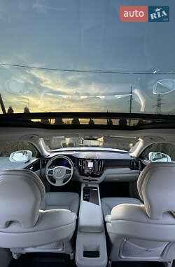 Внедорожник / Кроссовер Volvo XC60 2022 в Львове