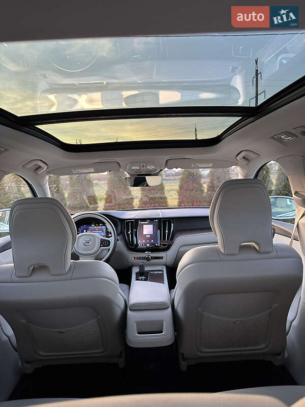 Позашляховик / Кросовер Volvo XC60 2022 в Львові