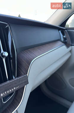 Внедорожник / Кроссовер Volvo XC60 2022 в Львове