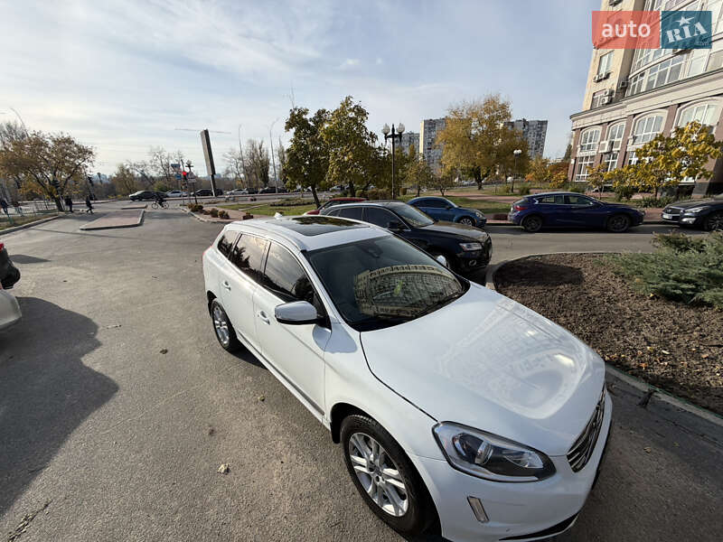 Позашляховик / Кросовер Volvo XC60 2015 в Києві