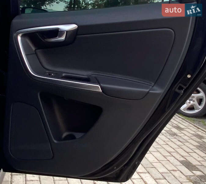 Внедорожник / Кроссовер Volvo XC60 2016 в Ровно фото 31 Внедорожник / Кроссовер Volvo XC60 2016 в Ровно