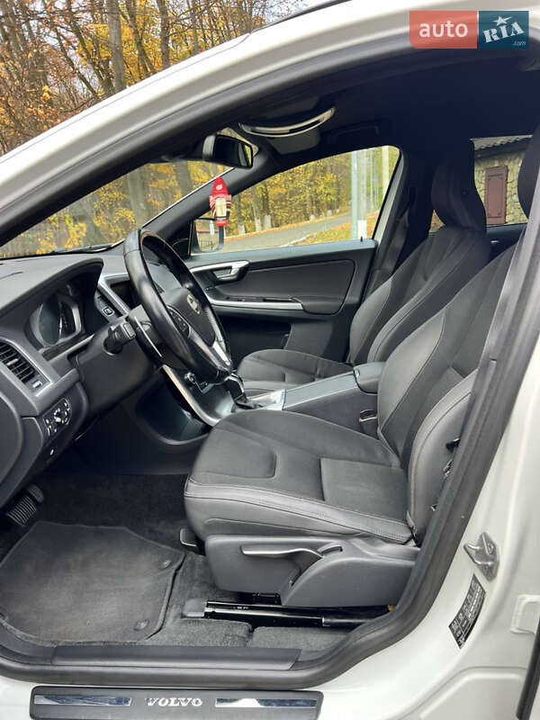 Внедорожник / Кроссовер Volvo XC60 2013 в Черновцах фото 22 Внедорожник / Кроссовер Volvo XC60 2013 в Черновцах