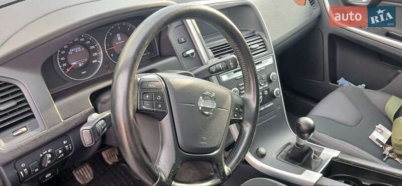Позашляховик / Кросовер Volvo XC60 2010 в Дубні