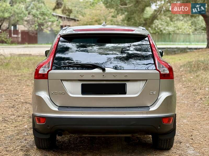 Внедорожник / Кроссовер Volvo XC60 2012 в Киеве