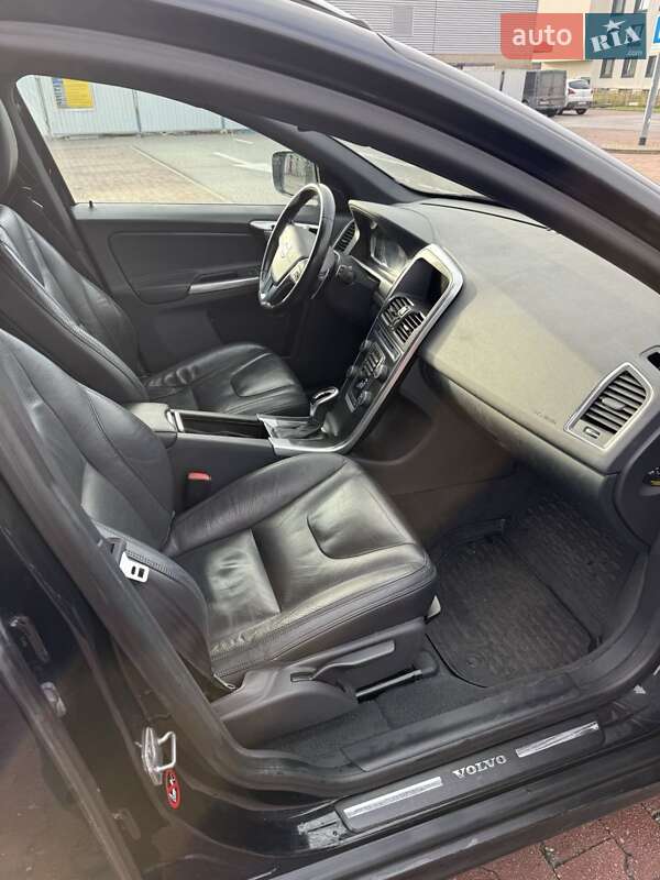 Внедорожник / Кроссовер Volvo XC60 2013 в Киеве фото 5 Внедорожник / Кроссовер Volvo XC60 2013 в Киеве