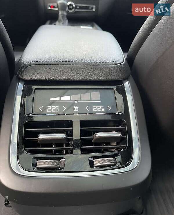 Внедорожник / Кроссовер Volvo XC60 2017 в Львове